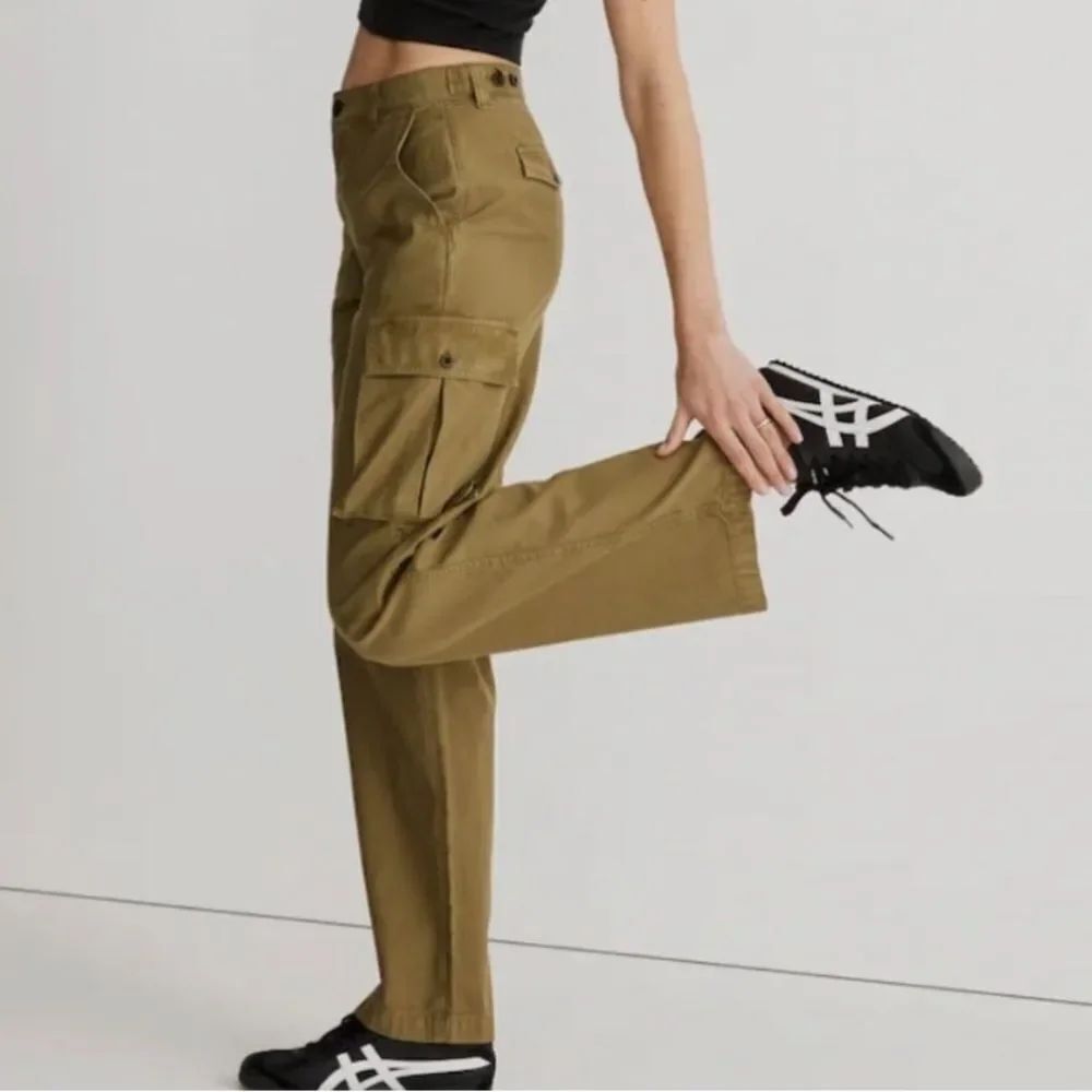 Madewell Garment-Dyed Low-Slung Straight Cargo Pants 26